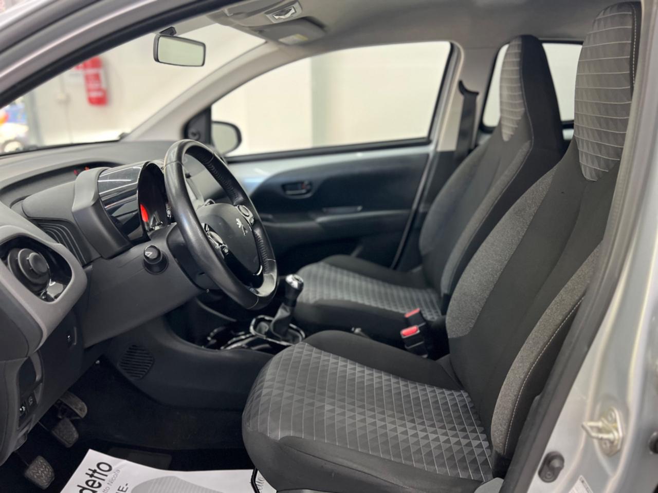 Peugeot 108 VTi 72 S&S 5 porte Allure 2021