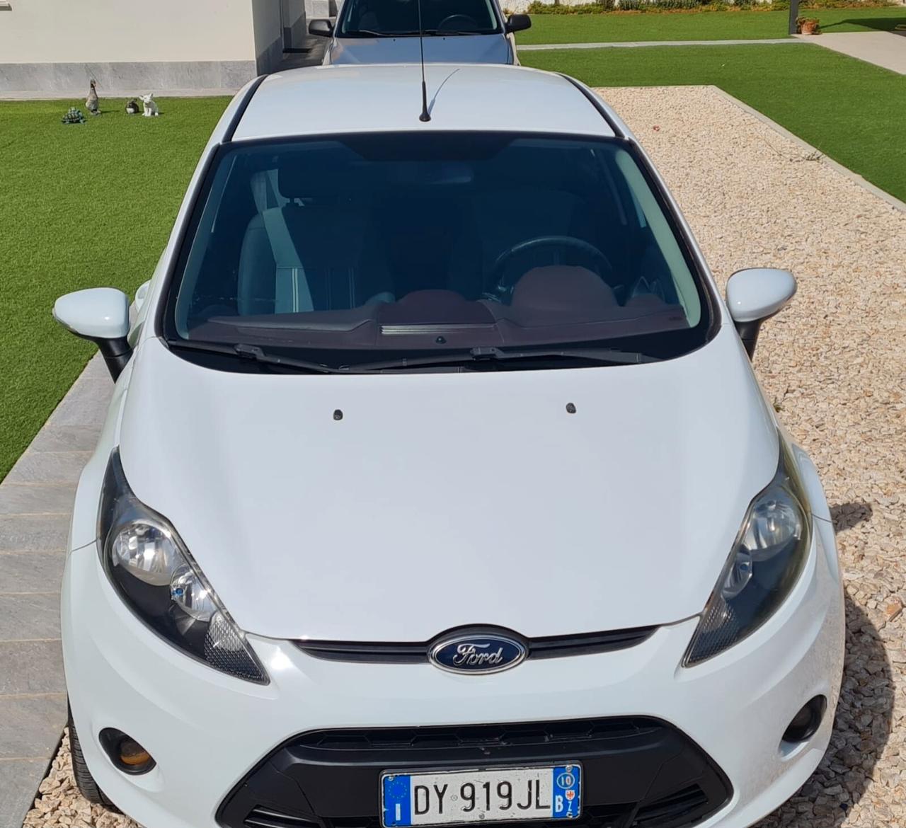 Ford Fiesta 1.2 82CV 5 porte USATO GARANTITO 12 MESI