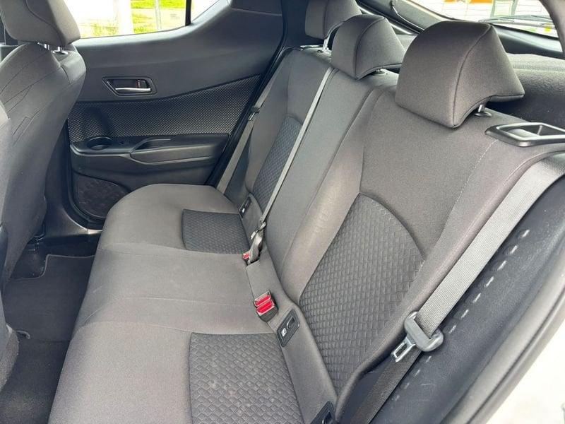 Toyota C-HR C-HR 1.8 Hybrid E-CVT Active