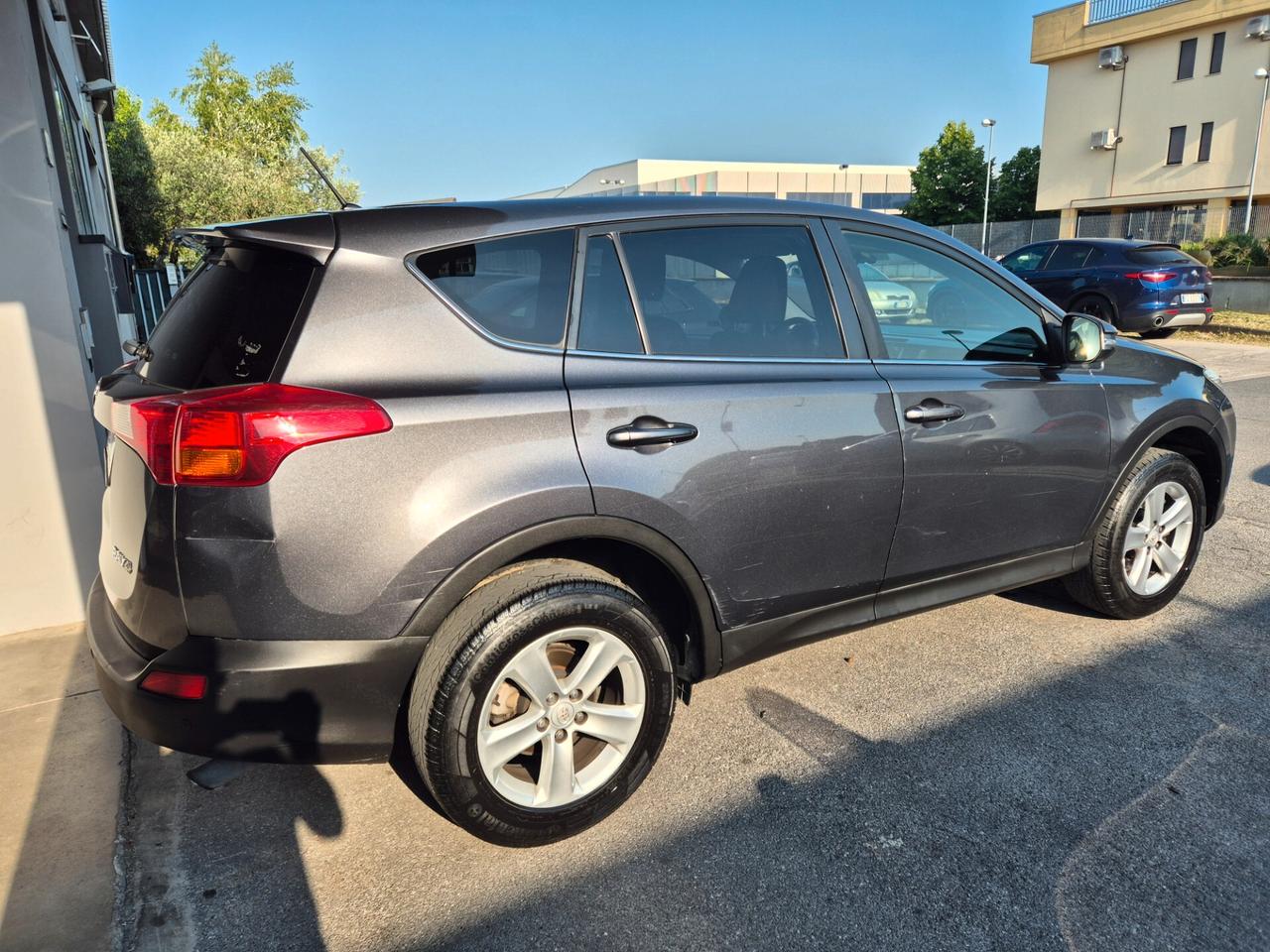Toyota RAV 4 RAV4 2.0 D-4D 2WD STYLE