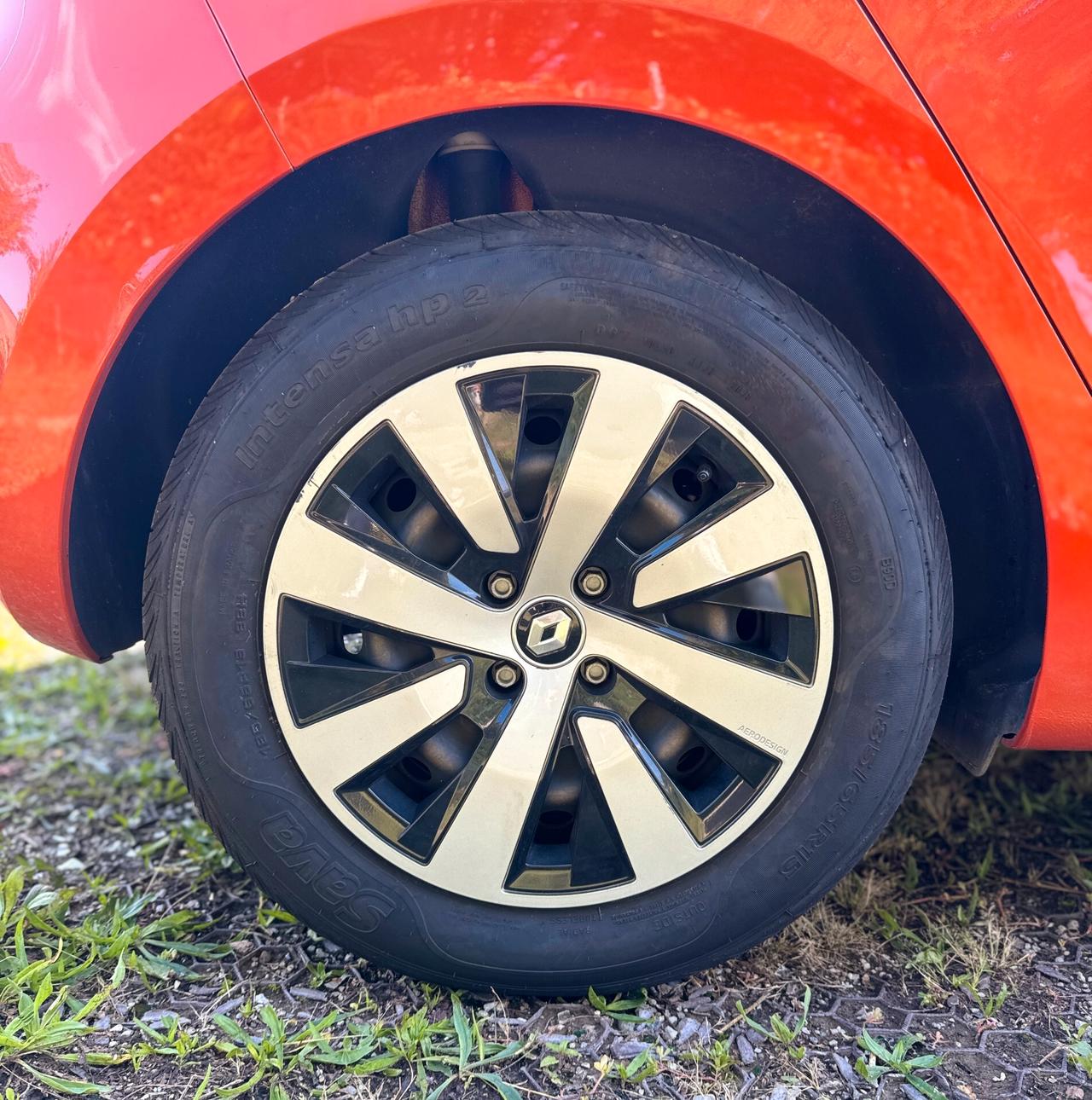 Renault Clio 1.0 SCe 49kw E6 Benz *28.000 km*