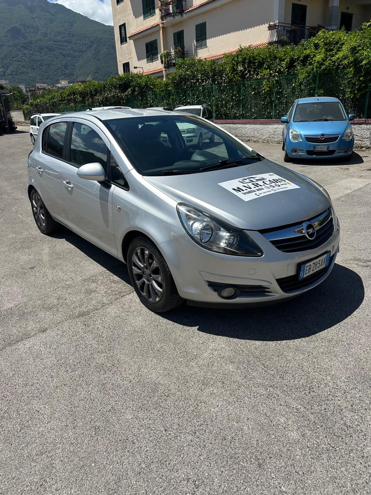 Opel Corsa 1.2 80CV 5 porte GPL-TECH Edition