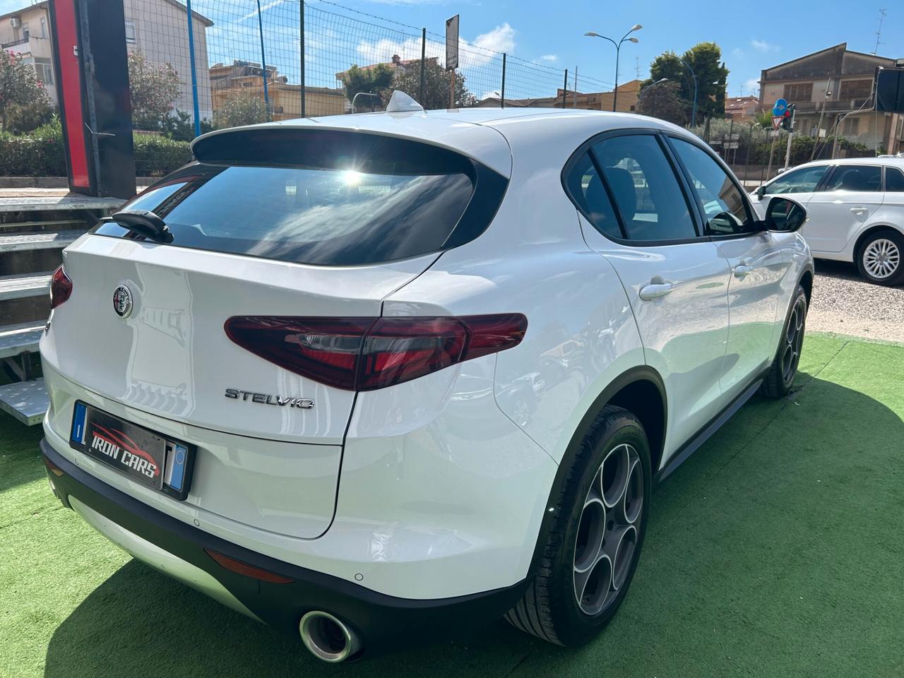 Alfa Romeo Stelvio 2.2 Turbodiesel 180 CV AT8 Q4 Business