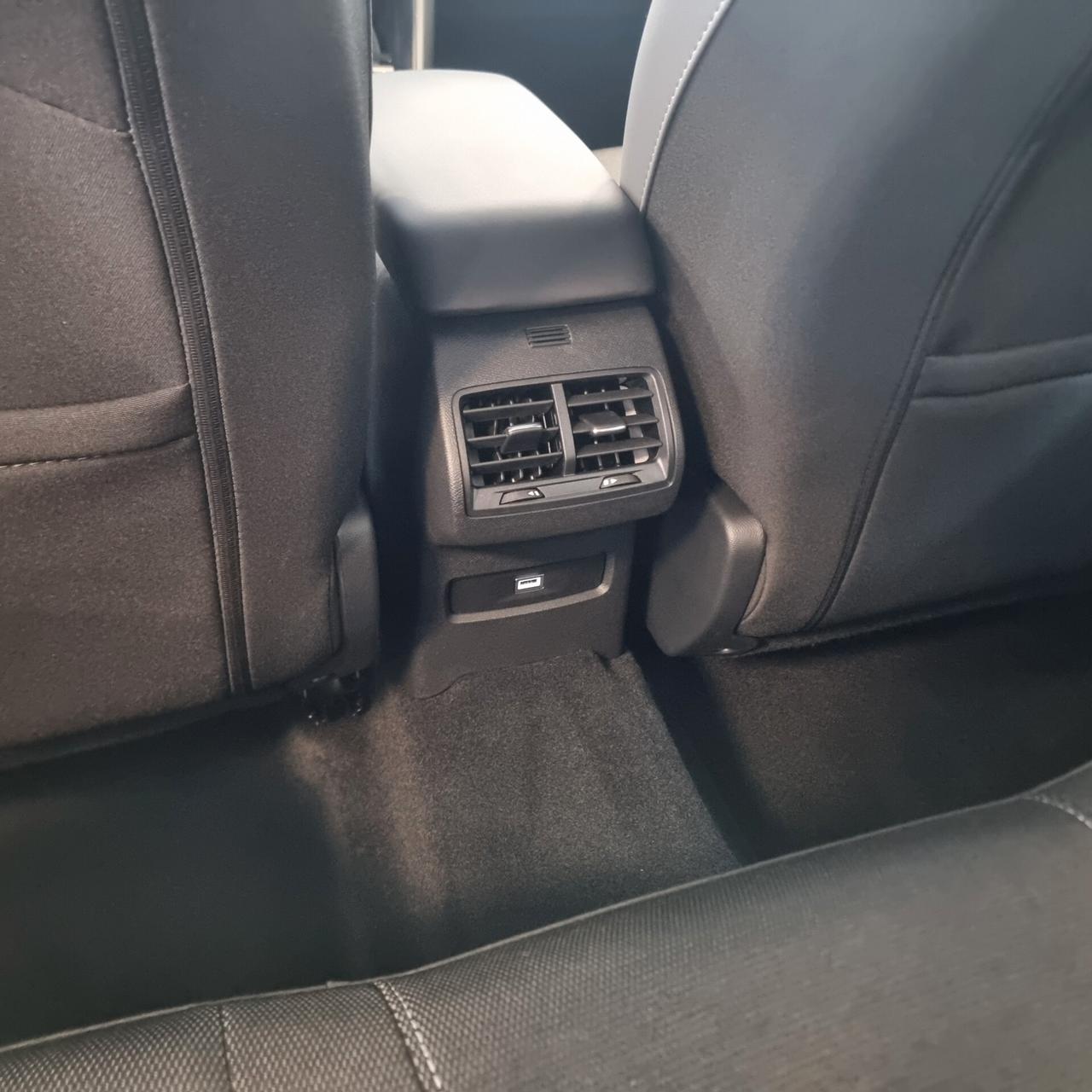 CITROEN C4 PLUS 1.2 BZ 130cv/96kw EAT8 cambio automatico