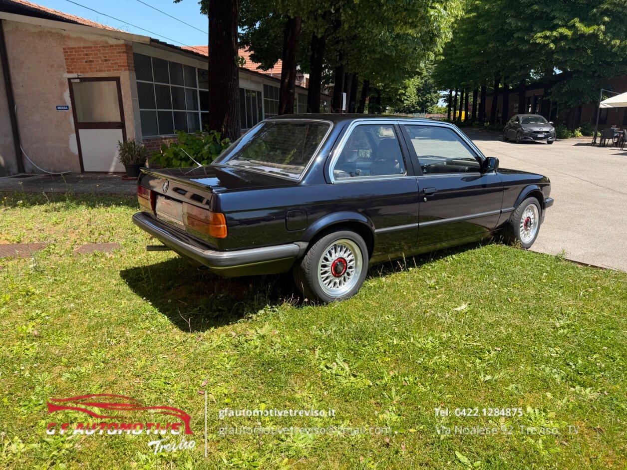 BMW 316 i 2p