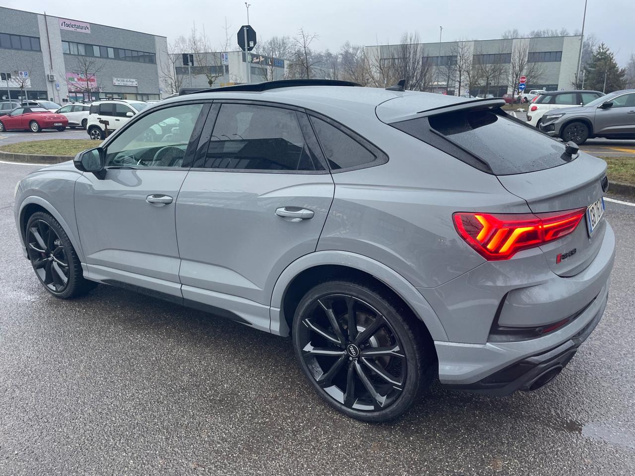Audi RSQ3 SPB quattro*Automatik*Navi*Pelle
