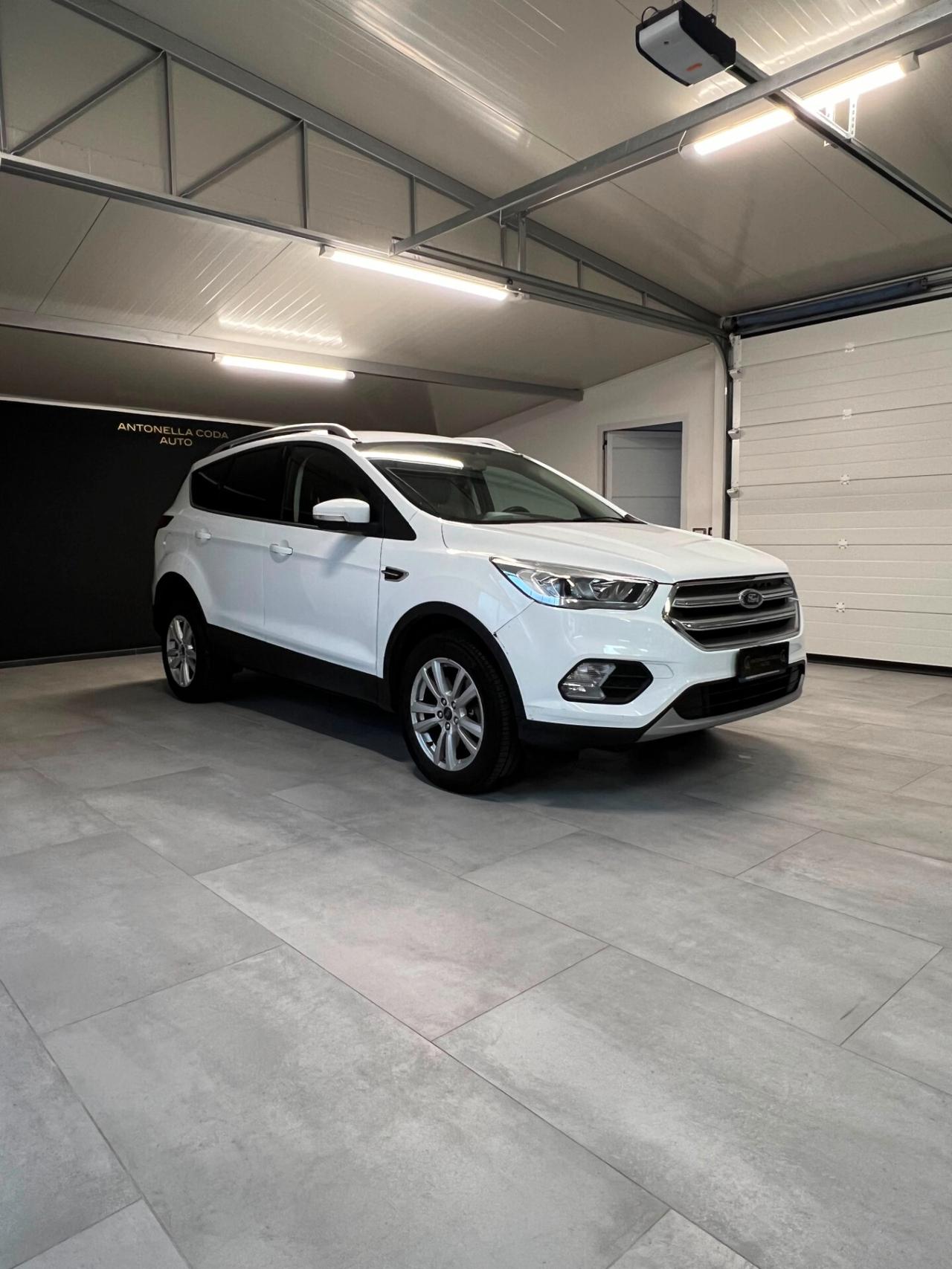 Ford Kuga 2.0 TDCI 120 CV S&S 2WD Powershift