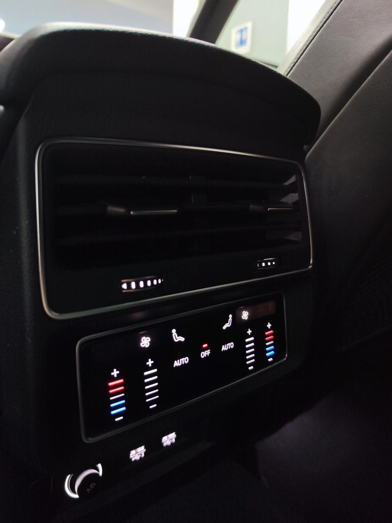 Audi Q8 50 TDI 286 CV quattro tiptronic S Line Tetto Matrix Night