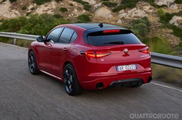 Alfa Romeo Tonale 1.3 280cv Plug-in Hyb AT6 Tributo Italiano Q4