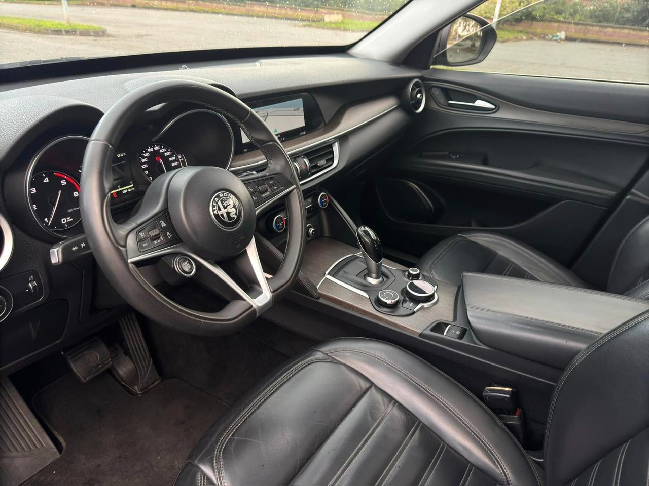 Alfa Romeo Stelvio 2.2 Turbodiesel 210 CV AT8 Q4 Lusso - 2017