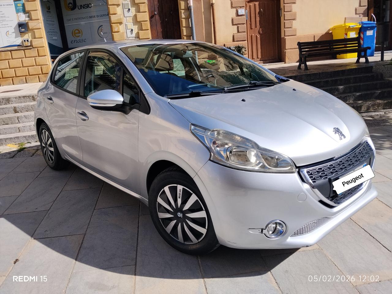 Peugeot 208 1.4 HDi 70 CV 5 porte Allure