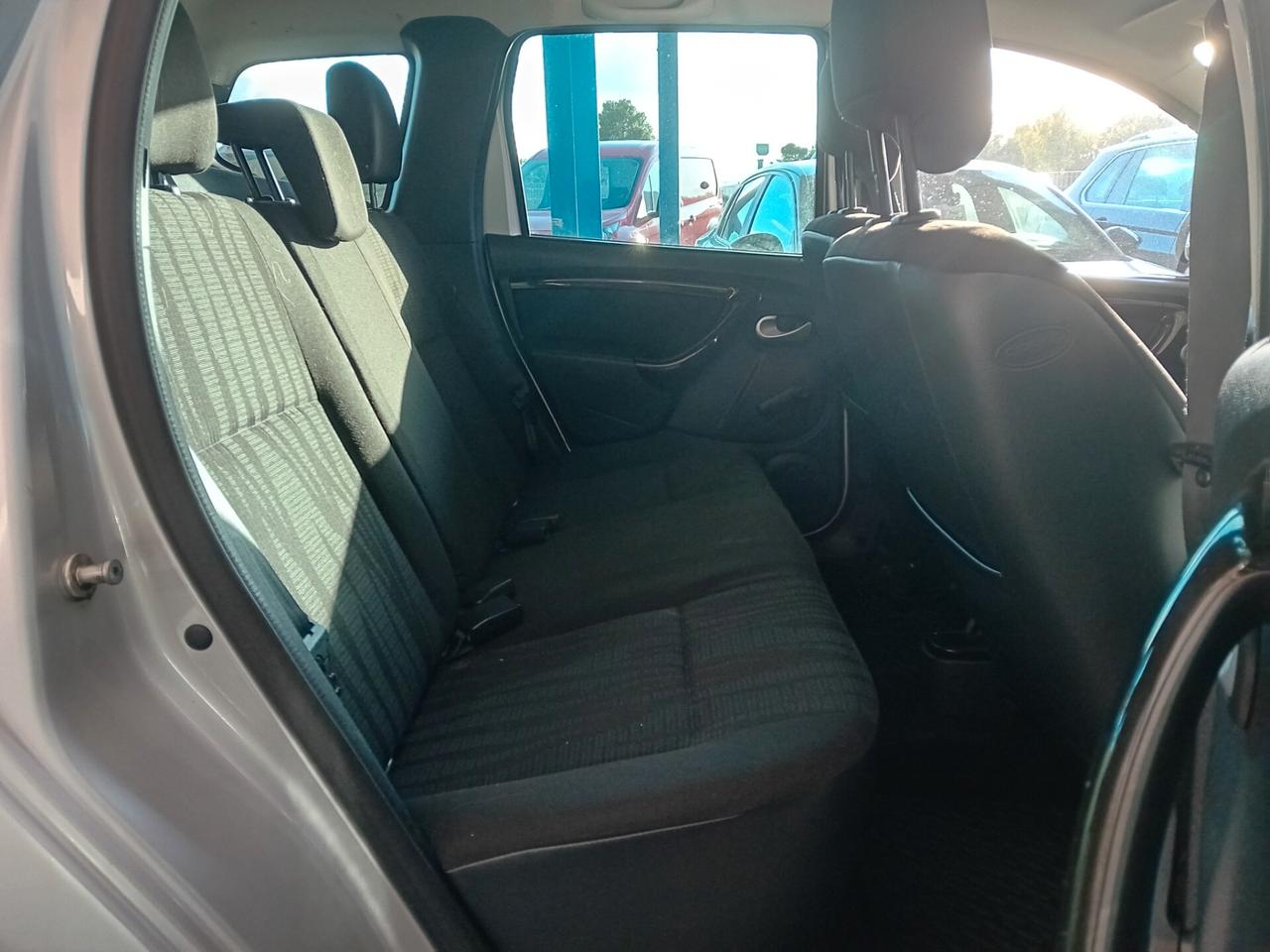 Dacia Duster 1.6 BENZ.