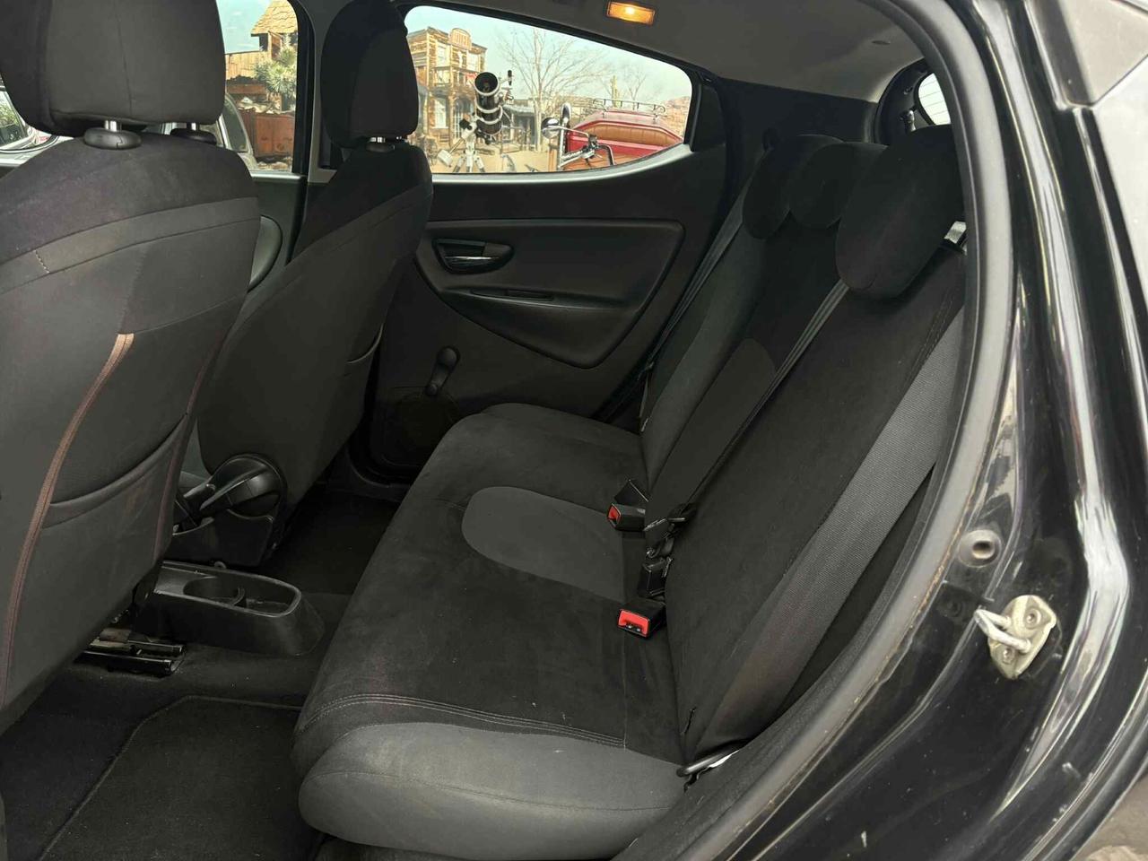 Lancia Ypsilon 1.2 69 CV Platinum
