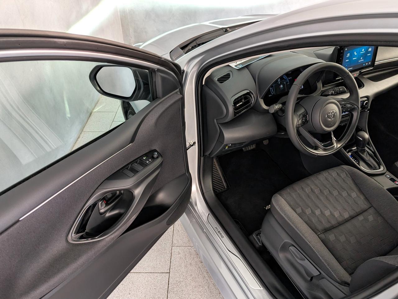 TOYOTA YARIS 1.5 HYBRID 5 PORTE TREND AUTOMATICA