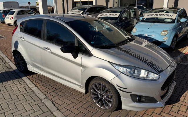 FORD Fiesta 1.5 TDCi 75CV 5 porte ST-Line