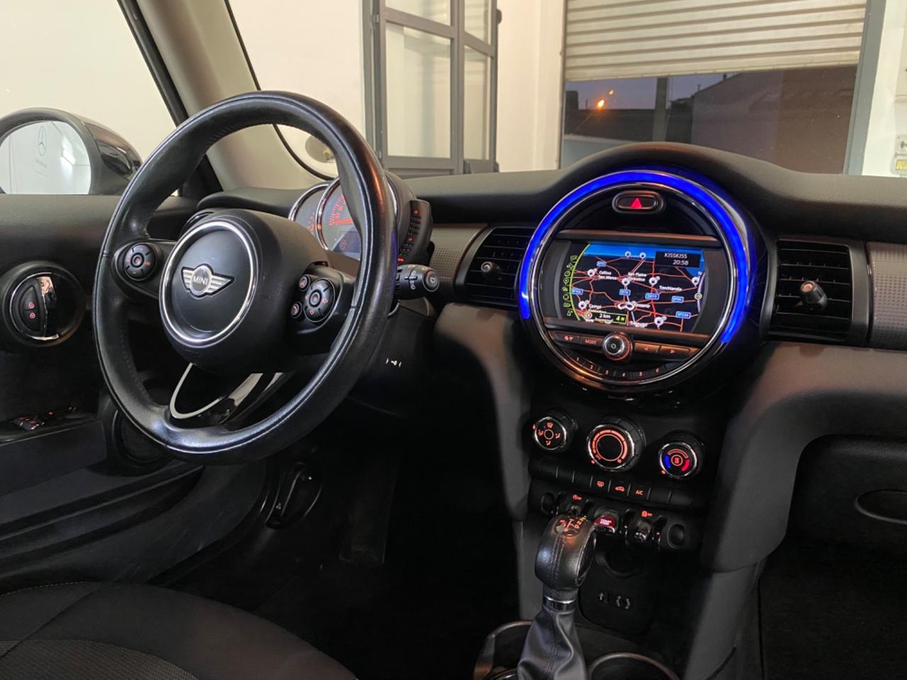 Mini Cooper D 1.5 Aut. 116cv Neopatentati