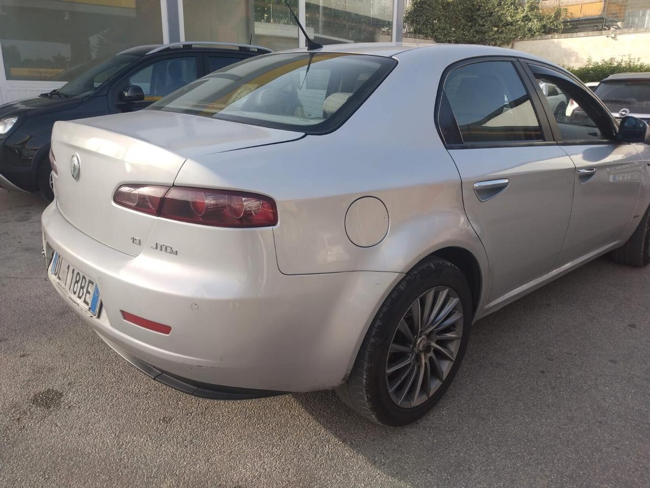 Alfa Romeo 159 1.9 JTDm 16V Exclusive