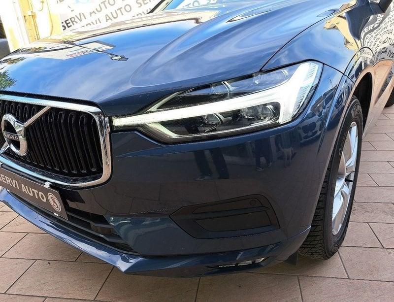 Volvo XC60 B4 AWD Geartronic Momentum