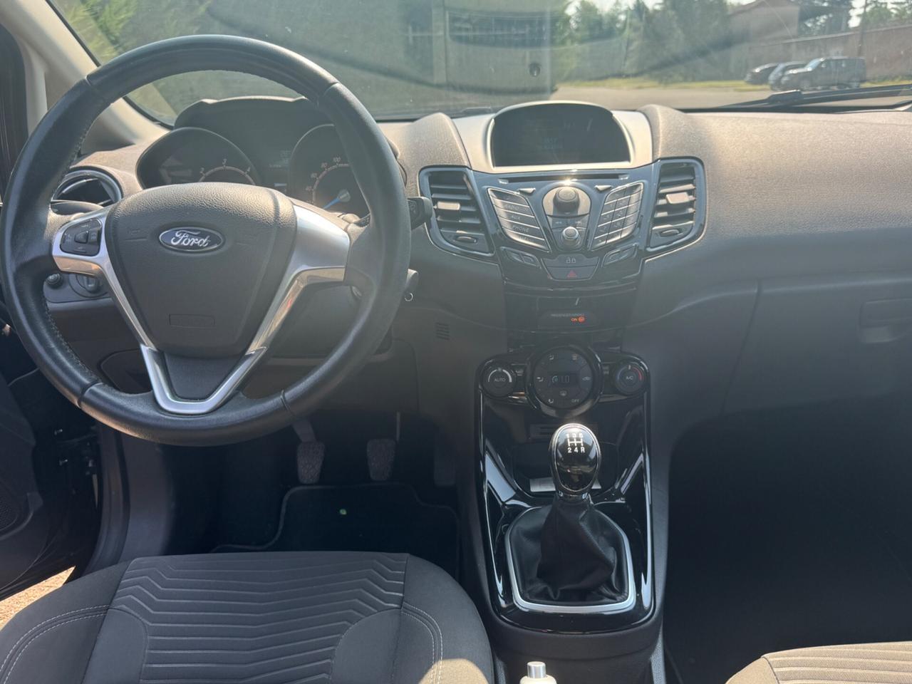 Ford Fiesta 1.5 TDCi 75CV 5 porte Titanium