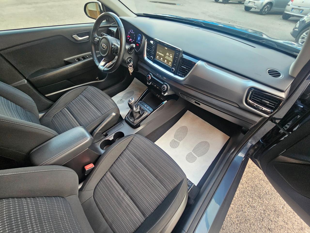Kia Stonic 1.4 MPI 100 CV Style - Neopatentati