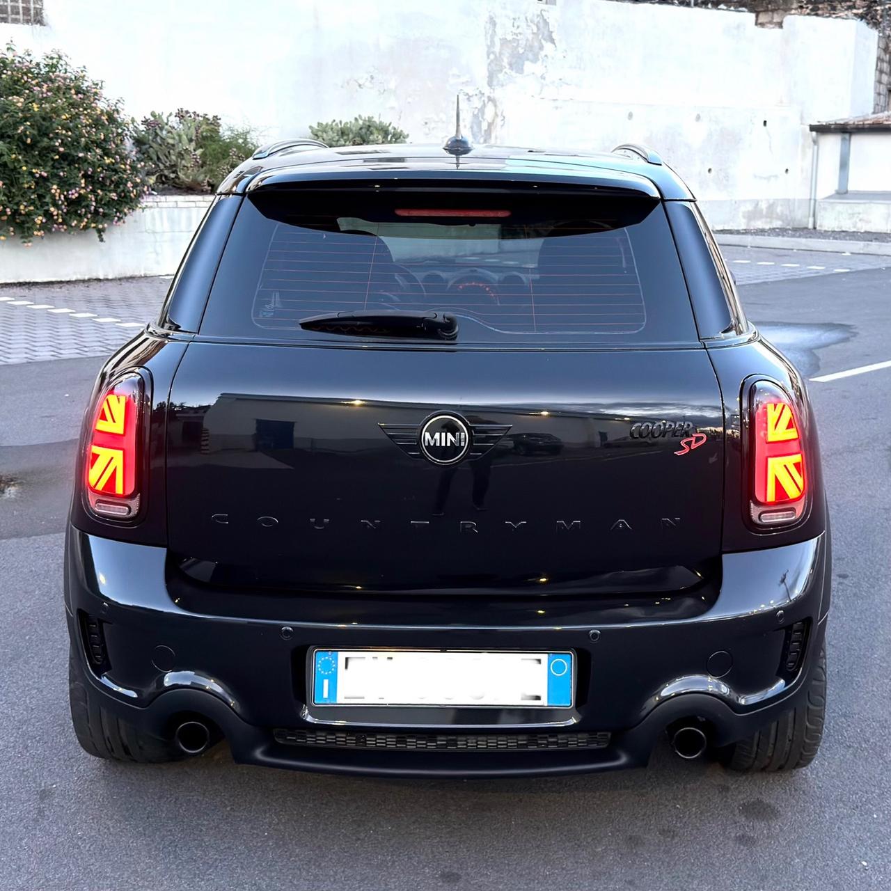 MINI COUNTRYMAN 2.0 SD 143CV FULL DA VETRINA