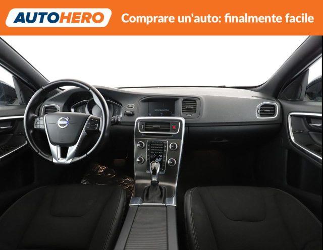 VOLVO V60 Cross Country D3 Momentum