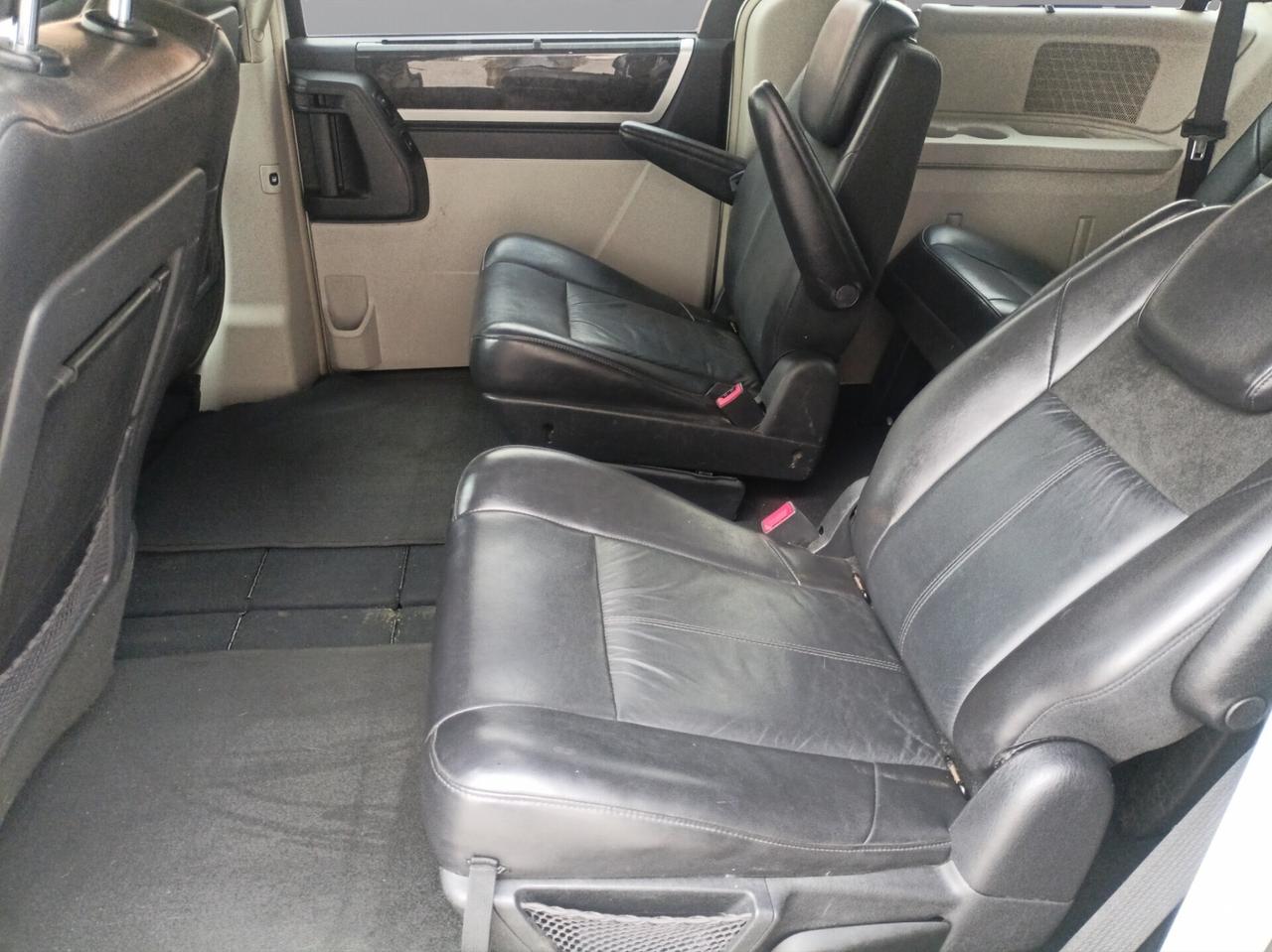 Lancia Voyager 2.8 crd