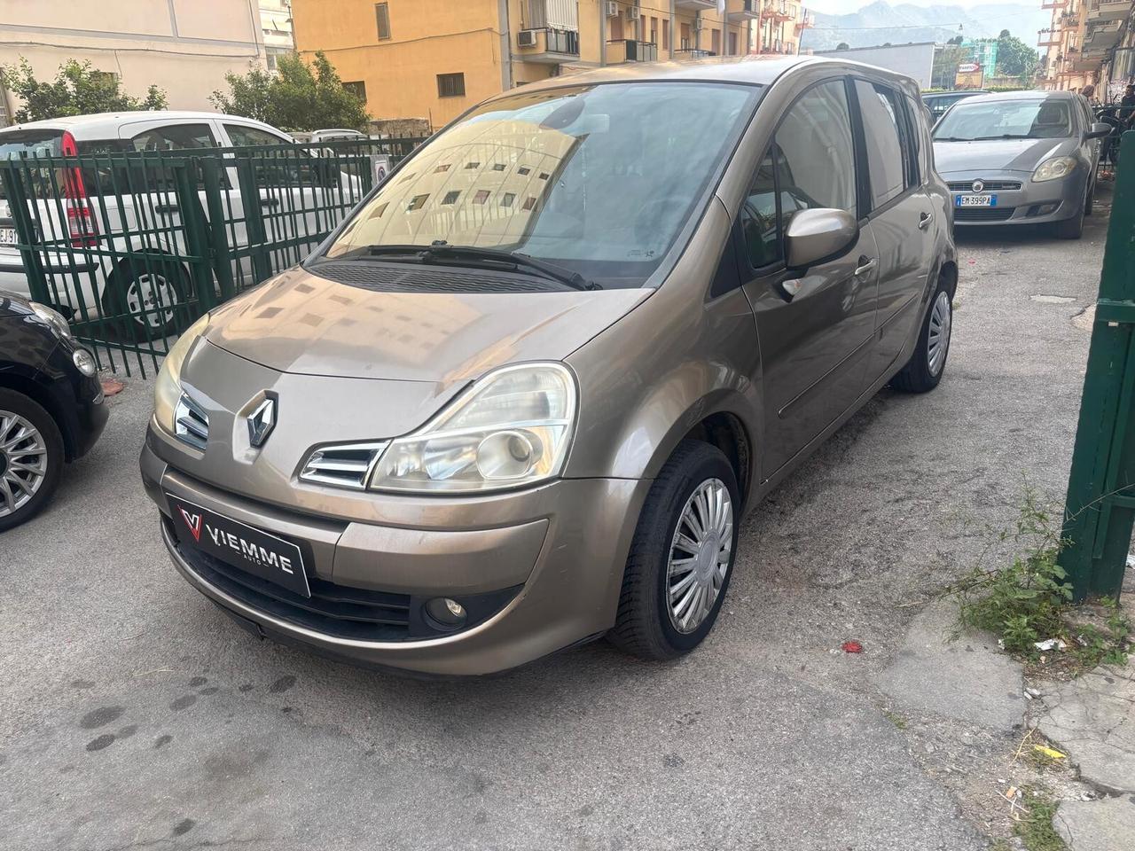 Renault Modus Grand 1.5 dCi 85CV Dynamique