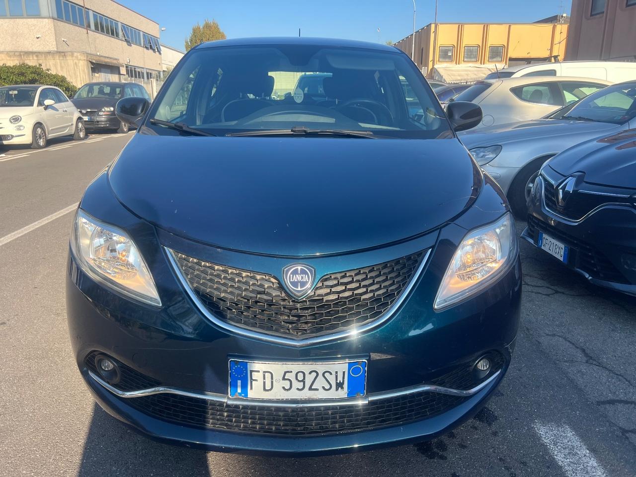 Lancia Ypsilon 0.9 TwinAir 85 CV 5 porte S&S DFN Platinum
