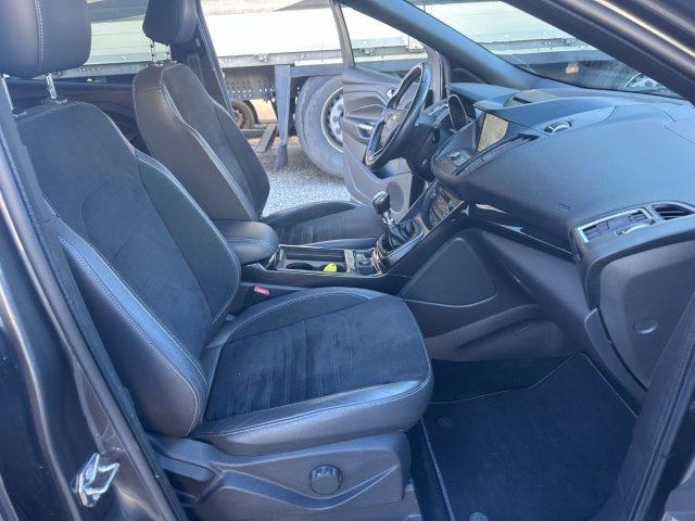 FORD Kuga 1.5 TDCI 120 CV ST-Line