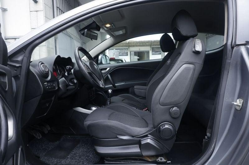 Alfa Romeo MiTo Alfa Romeo MiTo 1.4 78 CV Distinctive Sport Pack 58KW ANNO 2009
