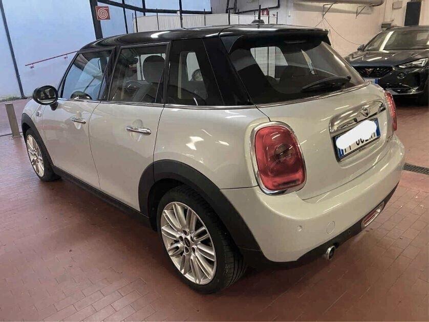 Mini 1.5 Cooper D 5 porte Cambio Automatico