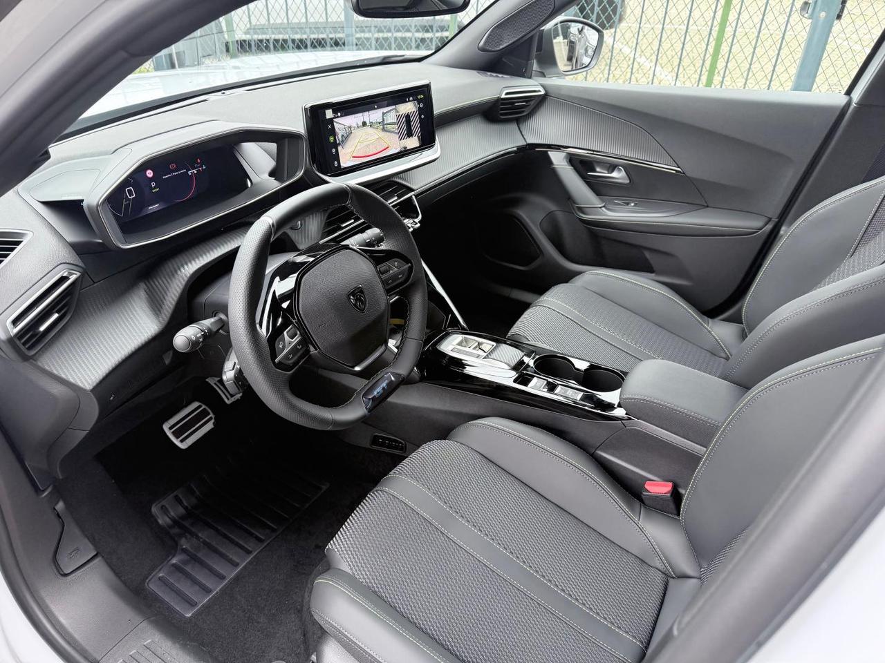 Peugeot 2008 2008 1.2 hybrid GT 145cv e-dcs6