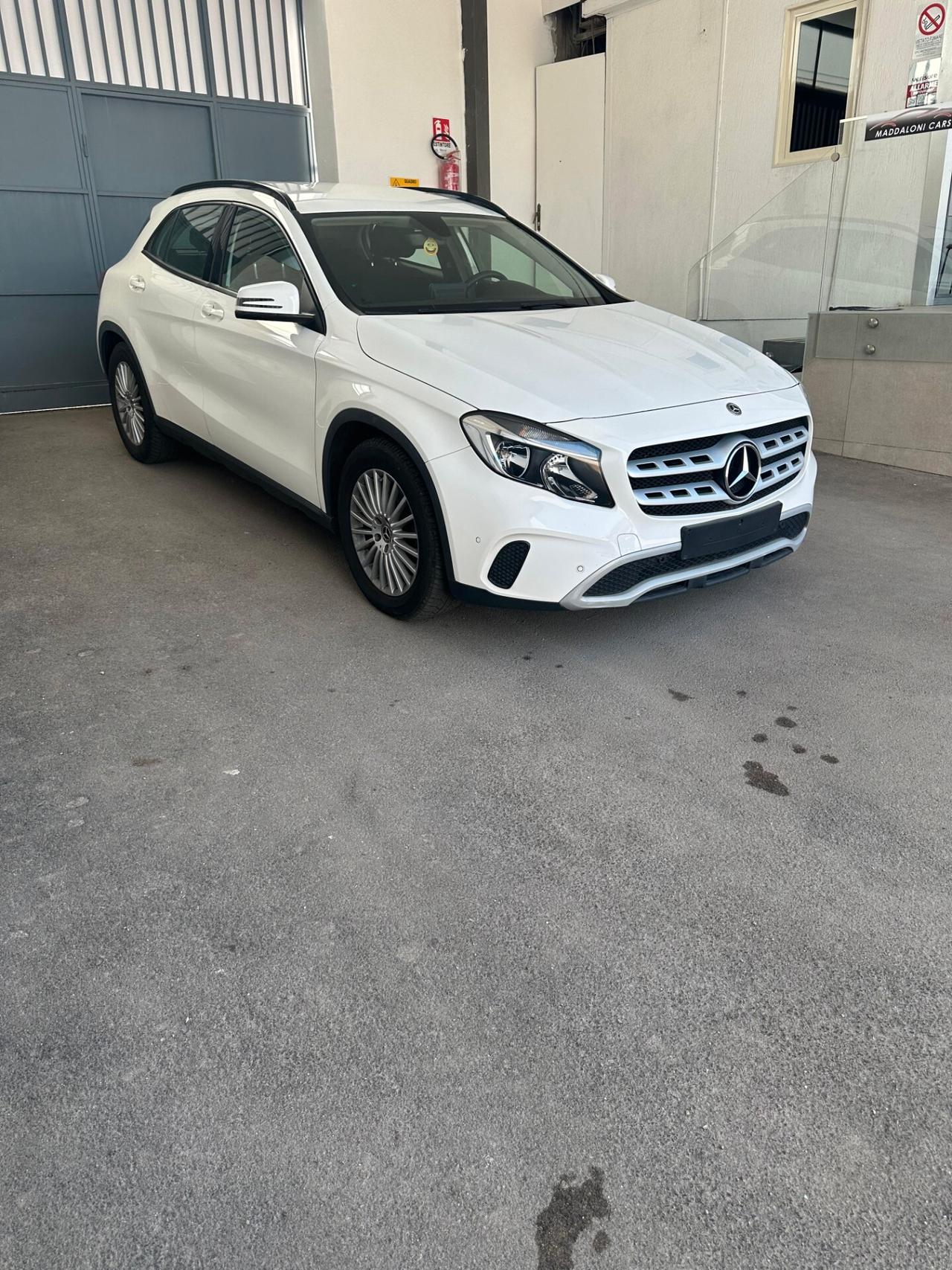 Mercedes-benz GLA 200 GLA 200 d Automatic Business