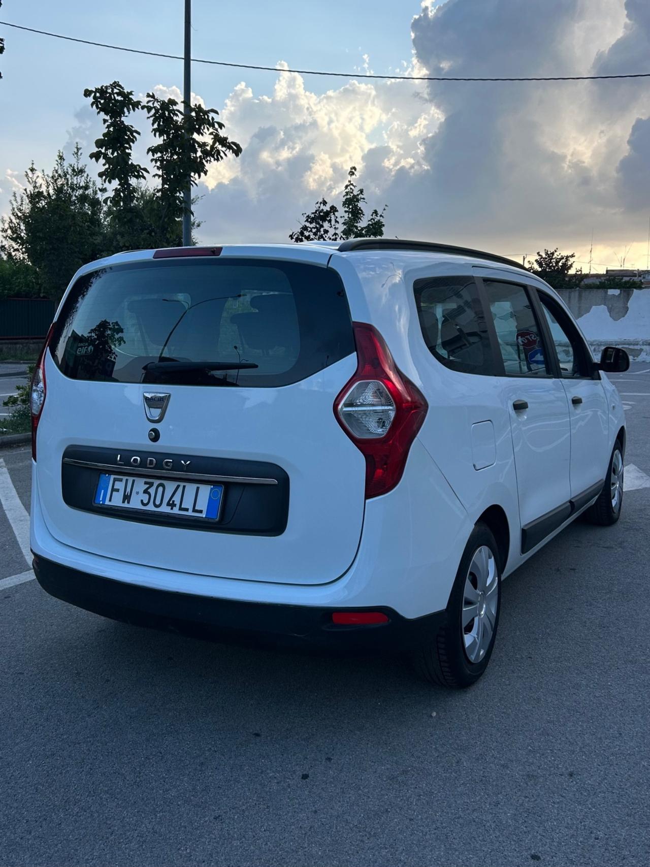 Dacia Lodgy 1.5 Blue dCi 8V 95CV 7 posti Essential