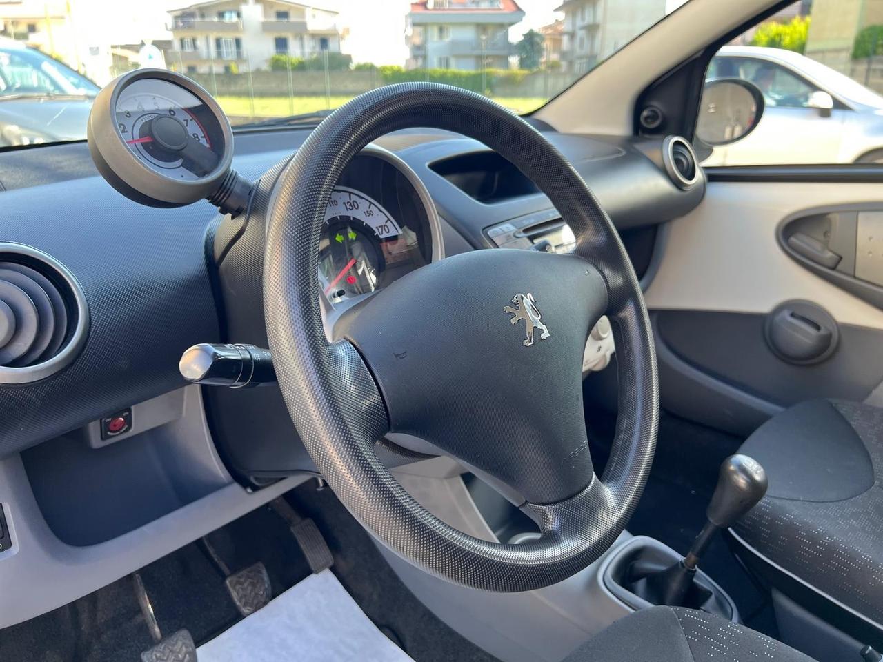 Peugeot 107 1.0 68CV 5p. Access Clima