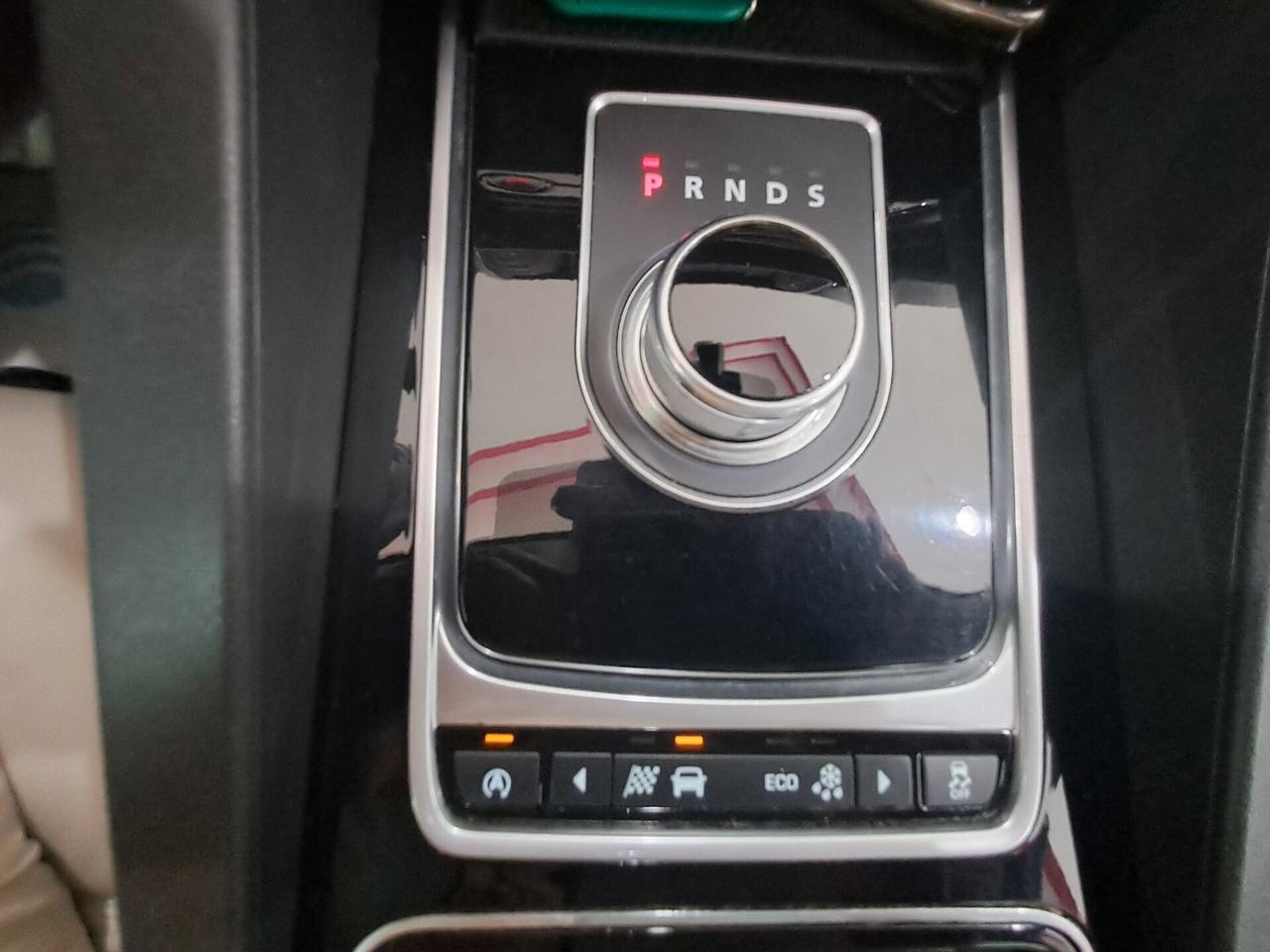 Jaguar F-Pace 2.0 D 180 CV AWD Prestige