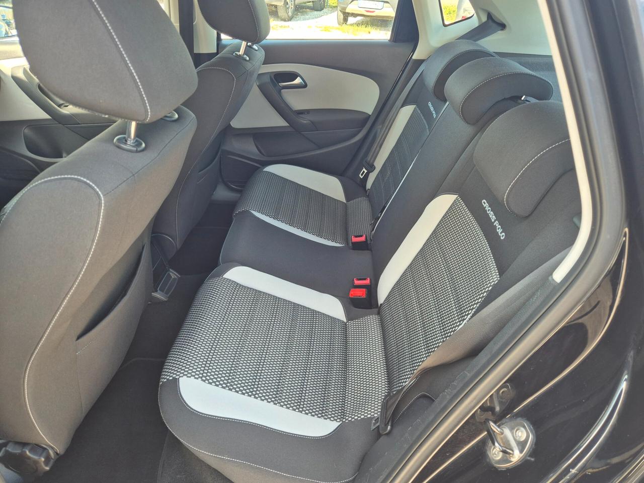 Volkswagen Polo Cross 1.6 TDI 90CV DPF