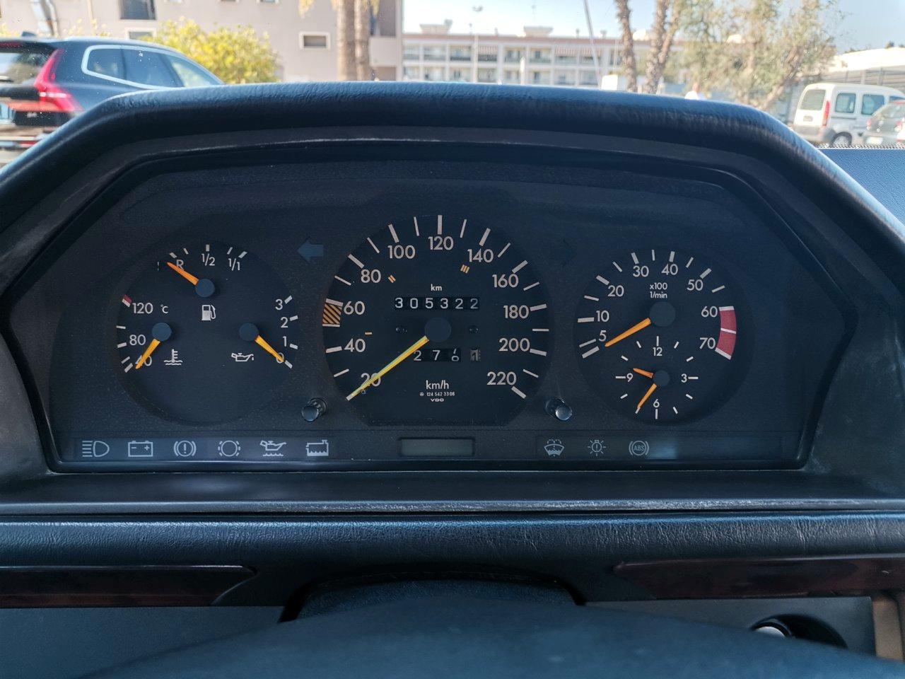 Mercedes E 200 E Berlina