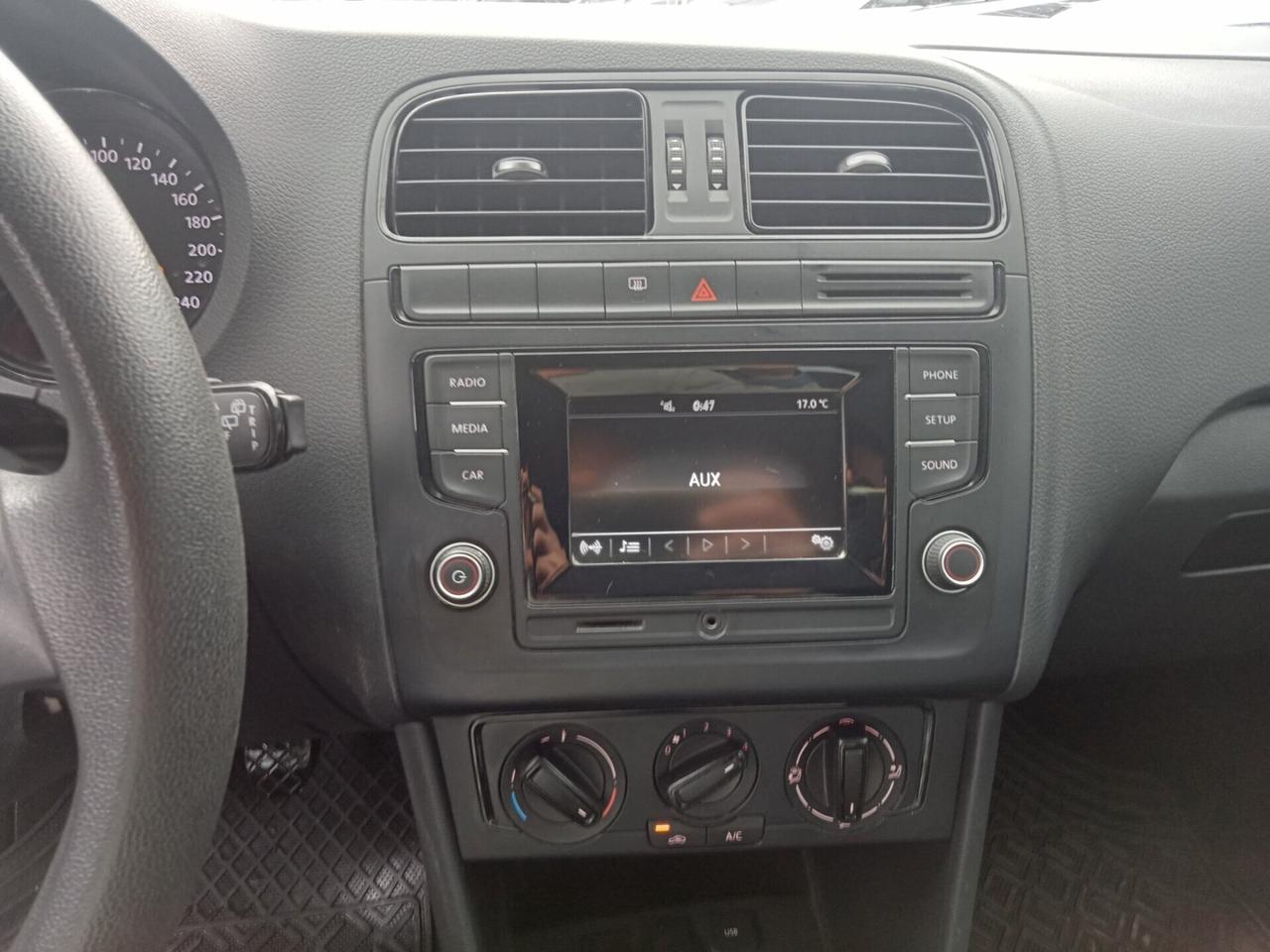 Volkswagen Polo SENZA BS PAGA