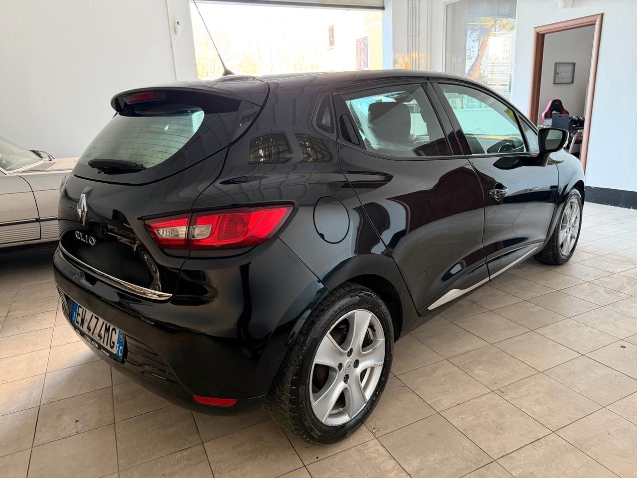 Renault Clio 2014 1.2 75CV 5 porte Live OK NEOPATENTATI