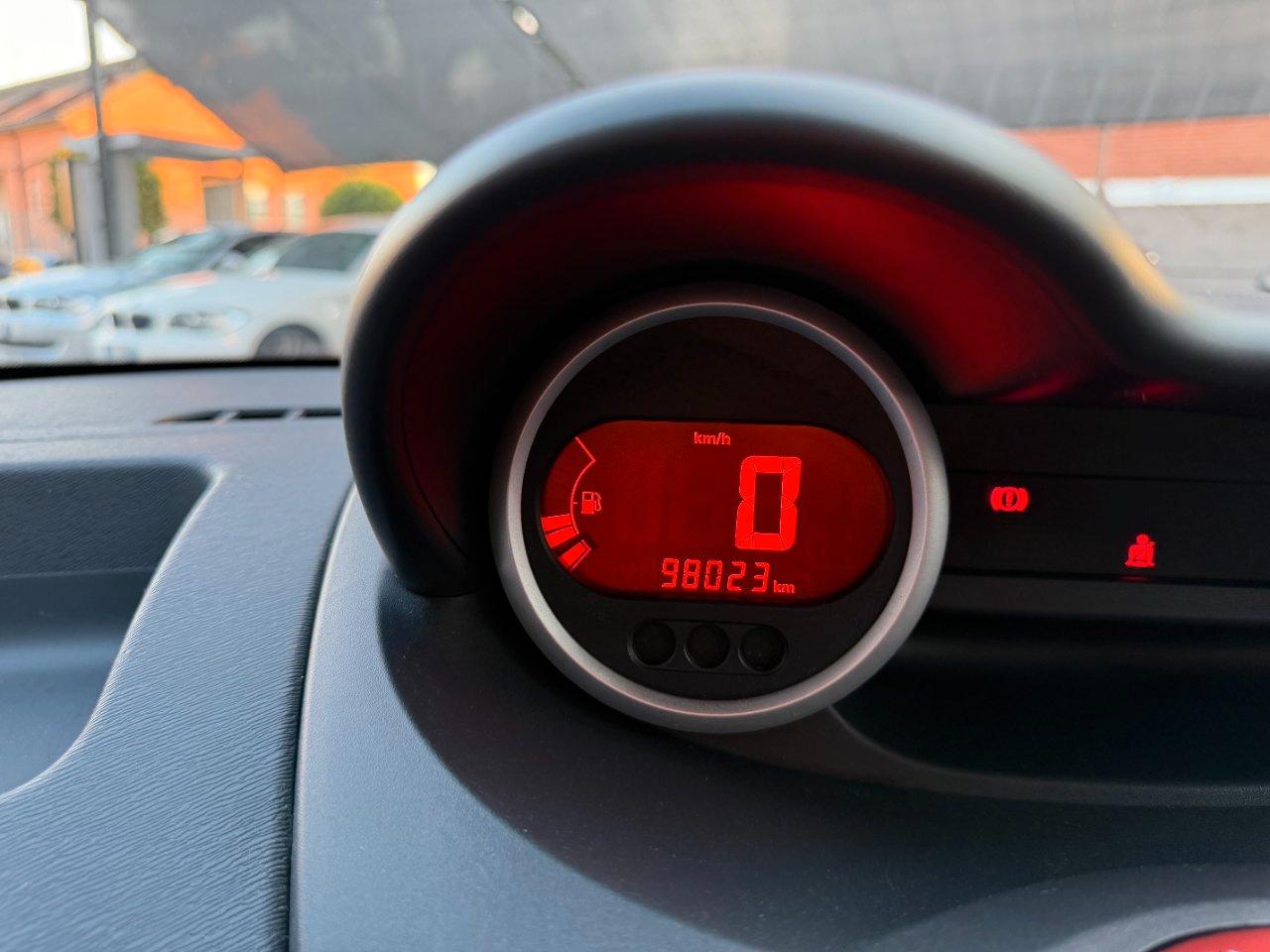 Renault Twingo 1.2 Le Iene 60cv IDONEA NEOPATENTATI