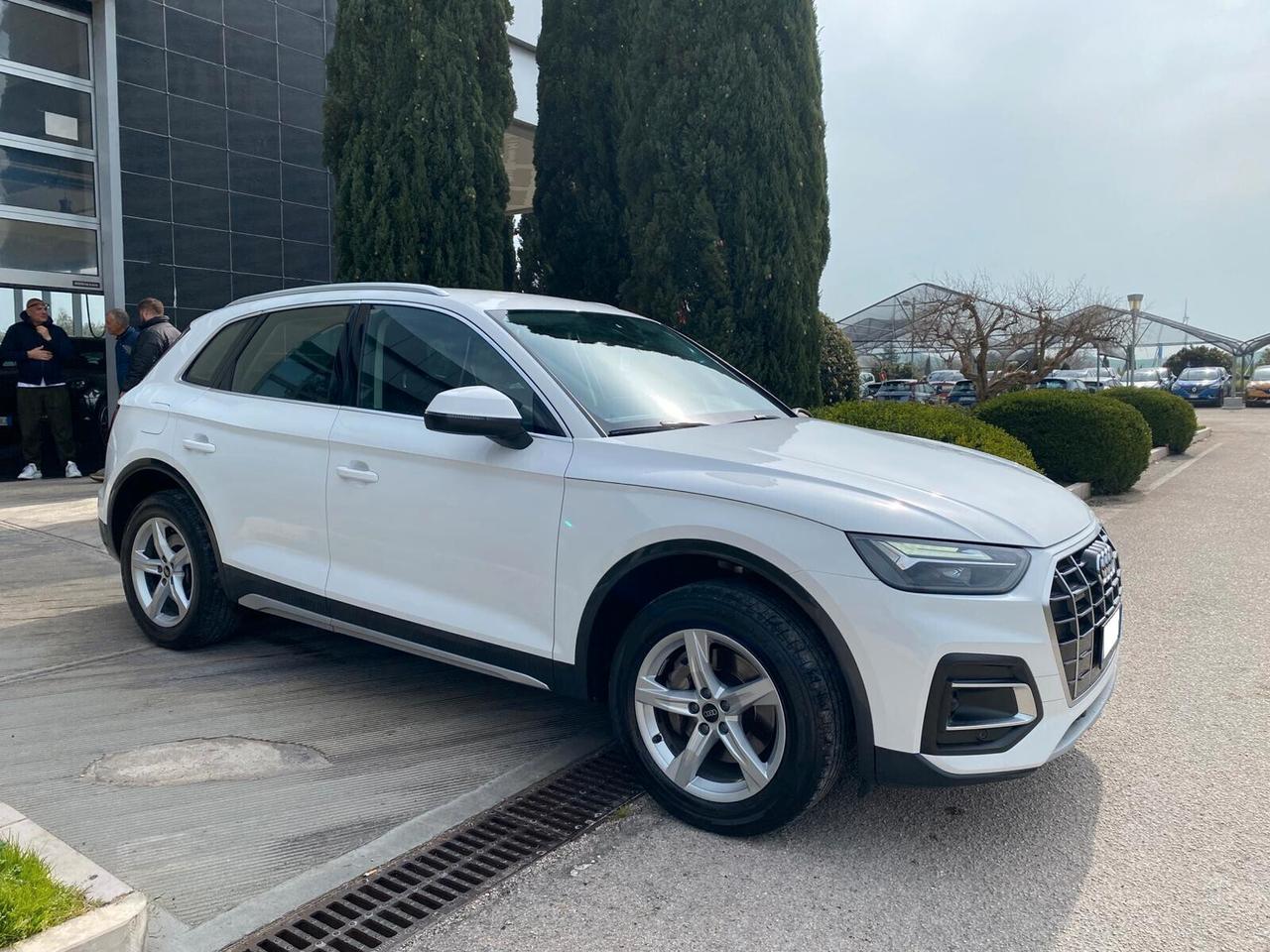 Audi Q5 40 TDI 204 CV quattro S tronic Business Advanced