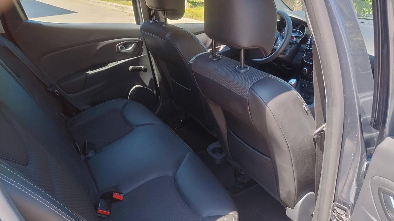 Renault Clio dCi 8V 90 CV 5 porte Moschino Intens