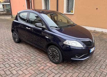 Lancia Ypsilon 1.2 69 CV 5 porte GPL Ok Neopatentati