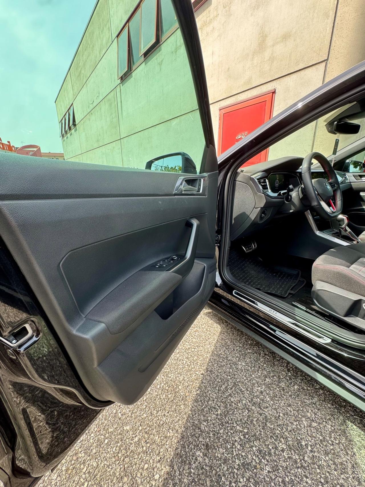 Volkswagen Polo 2.0 TSI DSG GTI