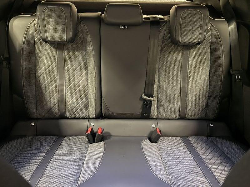 Peugeot 2008 2008 PureTech 100 S&S Allure