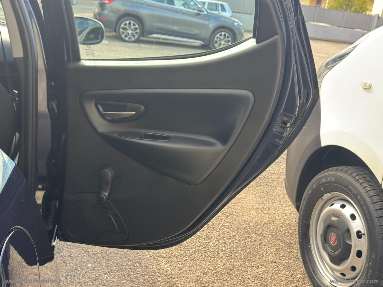 LANCIA Ypsilon 1.2 69 CV 5p. Gold