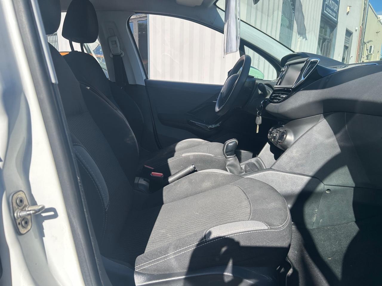Peugeot 208 BlueHDi 100 5 porte Allure