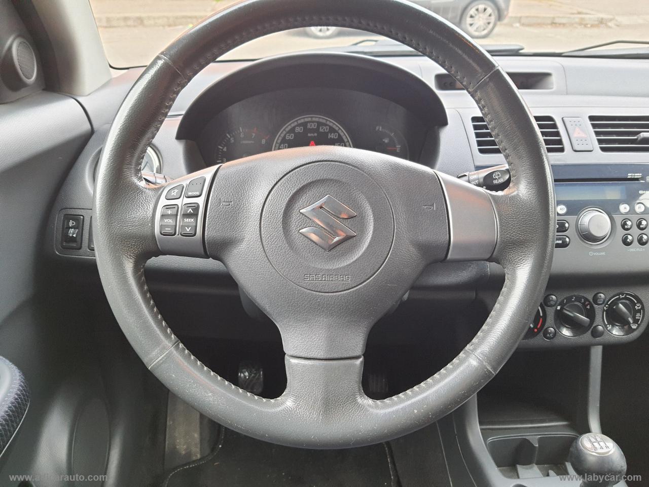 SUZUKI Swift 1.3 4x4 5p. GL